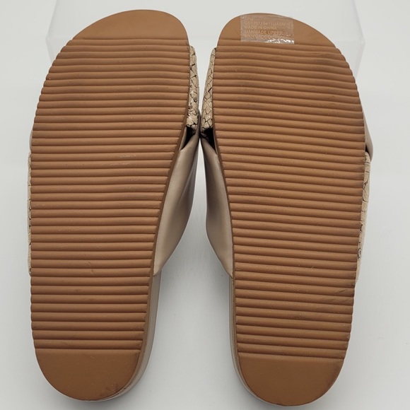 NWOB Susina Women’s Jasmin Wrapped Slides Slip Ons Sandals Tan Snake Print Sz 7 - Picture 8 of 10